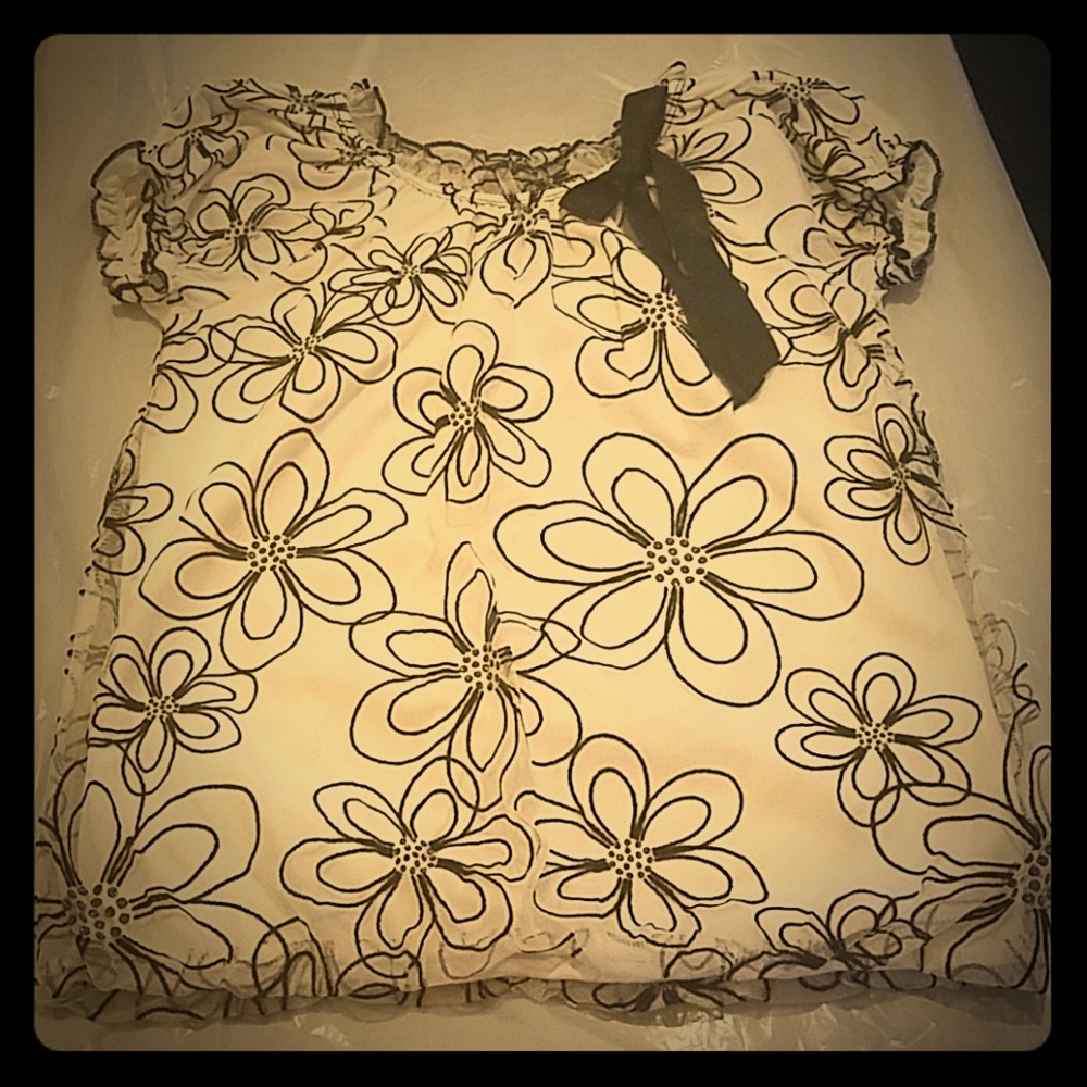 Girls black and white floral top